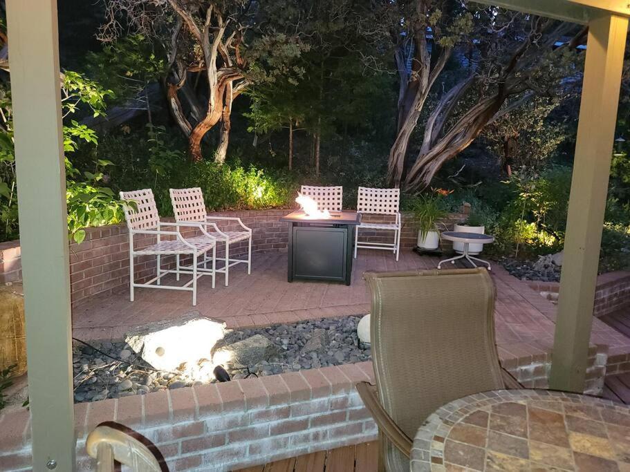 Casa De Los Arboles! Delight & Solitude Abound! Pine Cove Exteriör bild